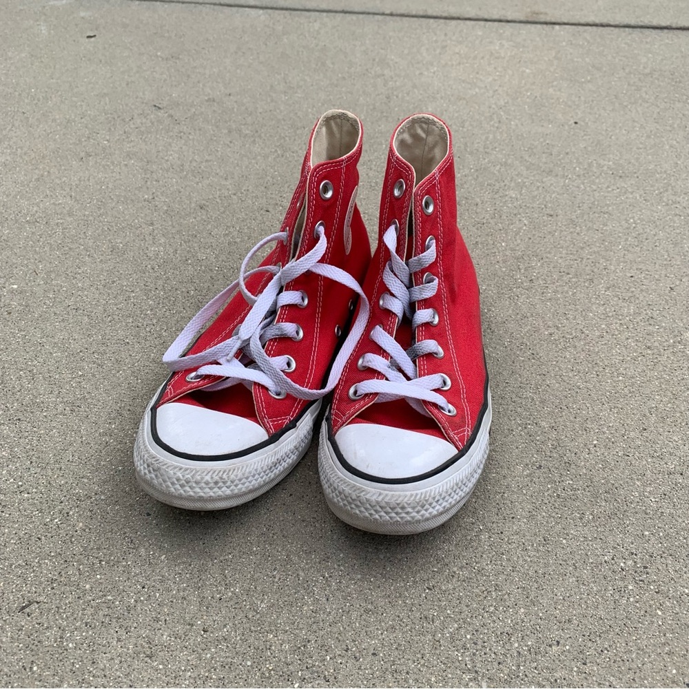 Red converse